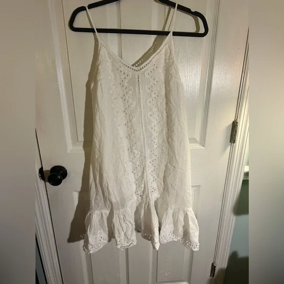 White eyelet House of Harlow dress sz M - Picture 1 of 4